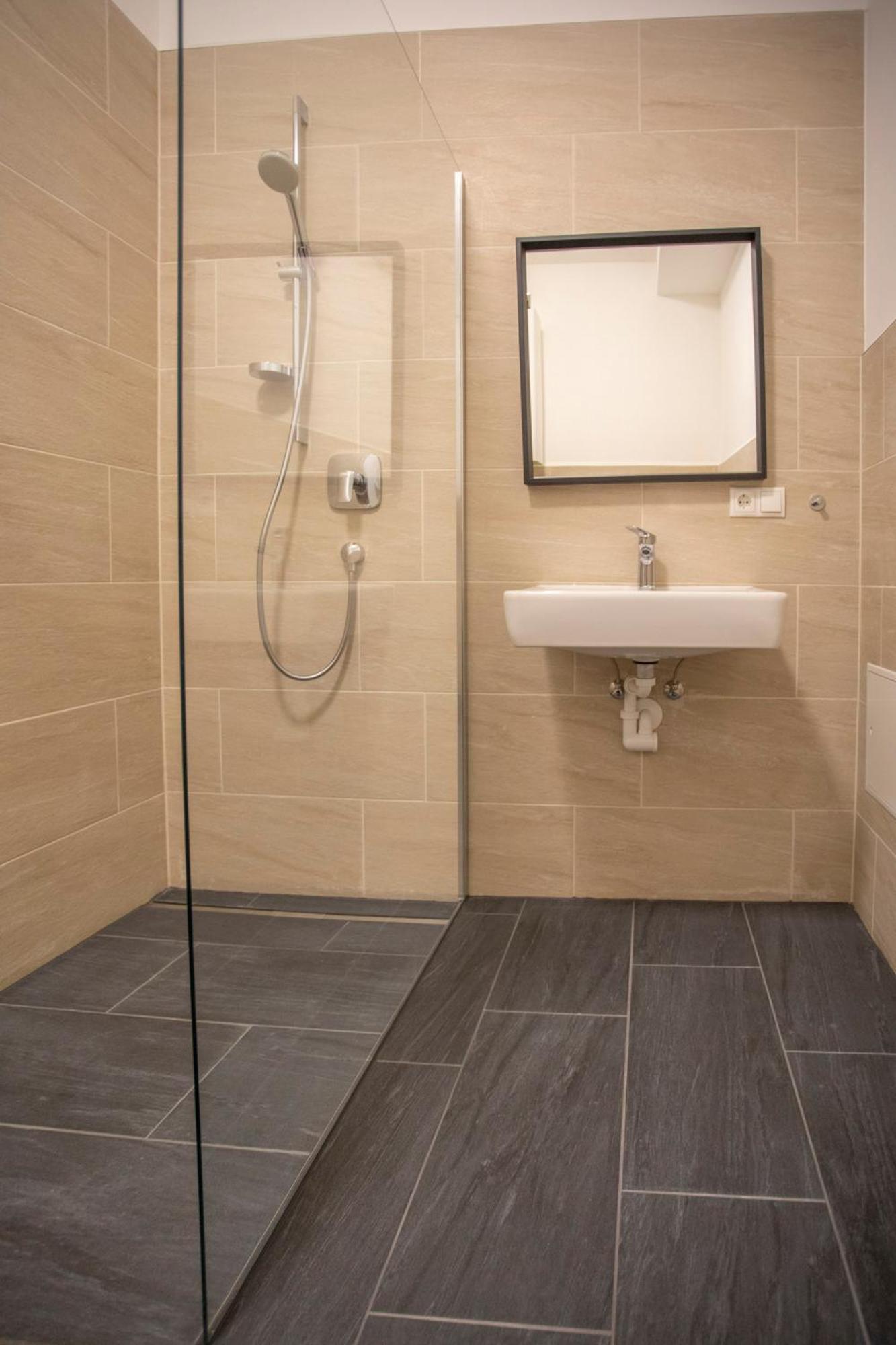 Innsbruck Urban Apartment I No Stairs I 24H Contactless Check-In Ngoại thất bức ảnh