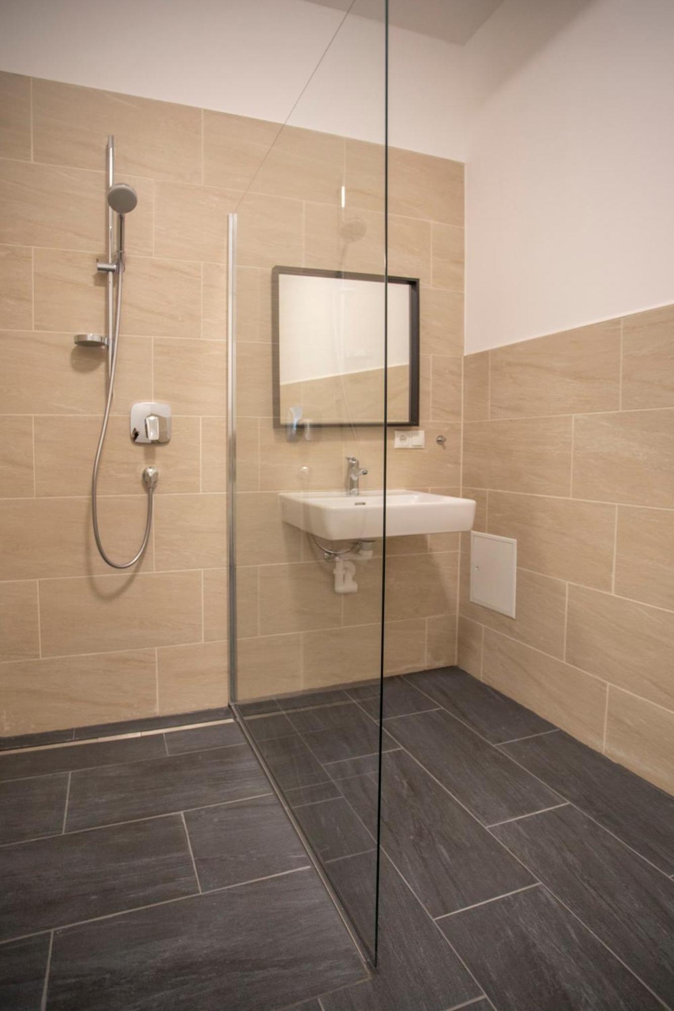 Innsbruck Urban Apartment I No Stairs I 24H Contactless Check-In Ngoại thất bức ảnh
